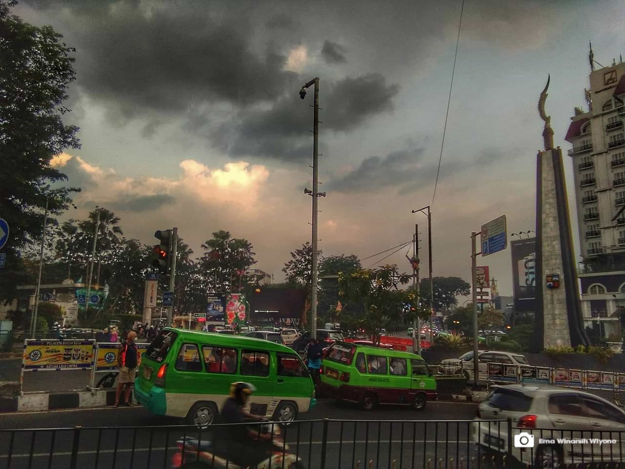 Tugu Kujang