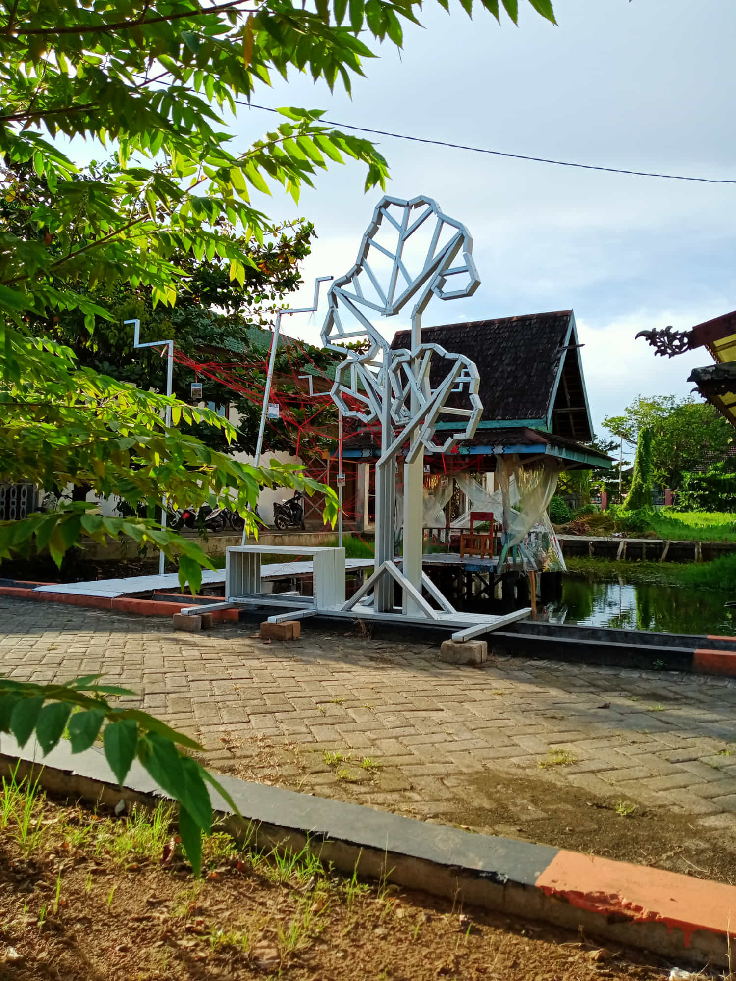 Imitasi Bisu