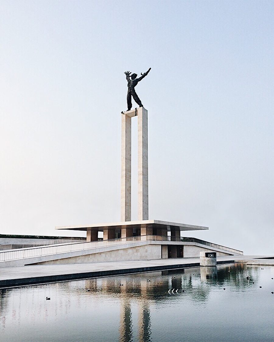 Monumen Pembebasan Irian Barat